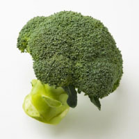 徳島・香川産などの国内産　ブロッコリー １株